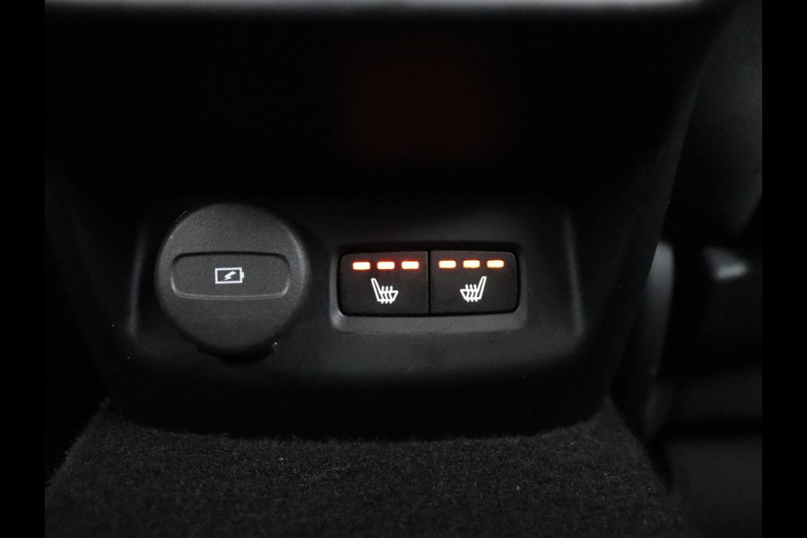 Polestar 2 Long Range Dual Motor Launch Edition 78kWh | Panoramadak | 360 Camera | Achterbankverwarming | Adaptive cruise | Carplay | Camera | Stoelverwarming | Keyless