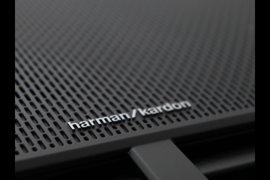 Polestar 2 Long Range Dual Motor Launch Edition 78kWh | Panoramadak | 360 Camera | Achterbankverwarming | Adaptive cruise | Carplay | Camera | Stoelverwarming | Keyless