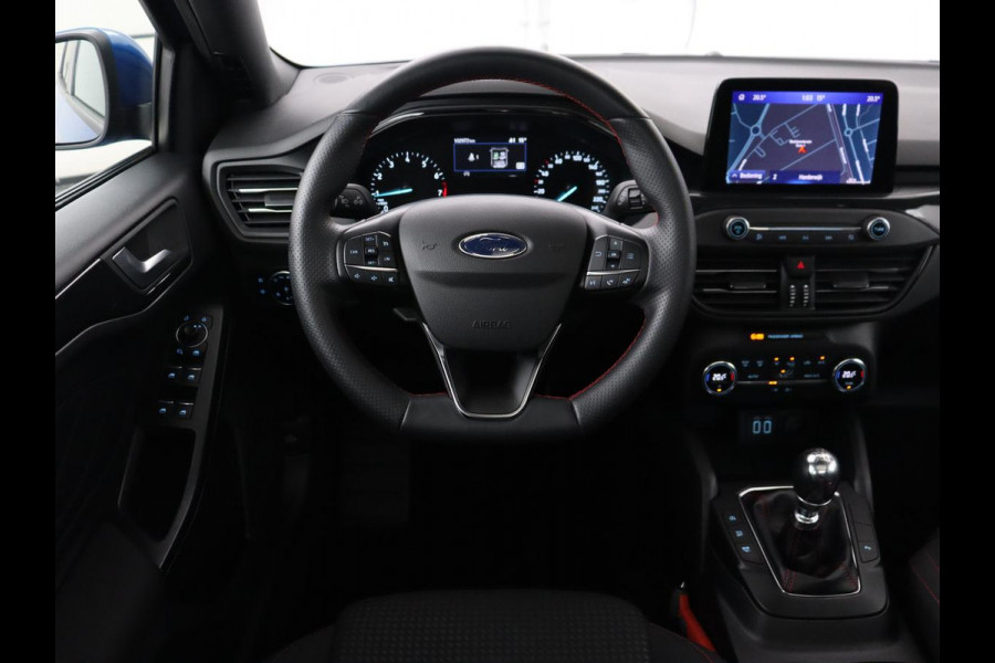 Ford Focus 1.0 EcoBoost ST Line | Panoramadak | Camera | Carplay | Navigatie | Full LED | Climate control | Keyless | Cruise control | Bluetooth | Parkeerhulp