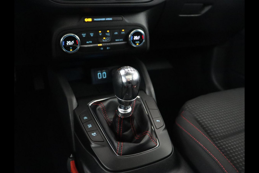 Ford Focus 1.0 EcoBoost ST Line | Panoramadak | Camera | Carplay | Navigatie | Full LED | Climate control | Keyless | Cruise control | Bluetooth | Parkeerhulp