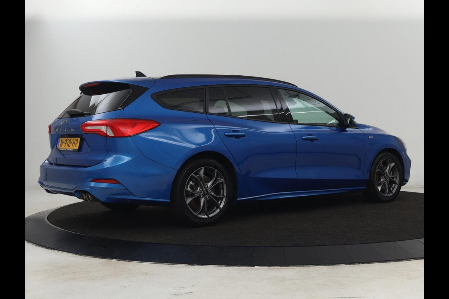 Ford Focus 1.0 EcoBoost ST Line | Panoramadak | Camera | Carplay | Navigatie | Full LED | Climate control | Keyless | Cruise control | Bluetooth | Parkeerhulp