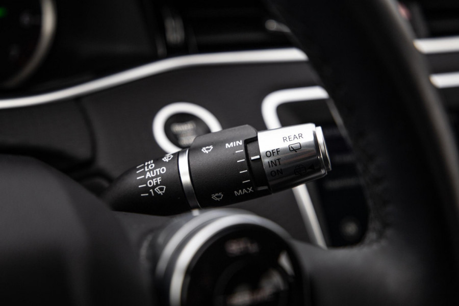 Land Rover Range Rover Evoque 1.5 P300e AWD S PLUG IN HYBRIDE / LEDER / ADAPTIVE CRUISE / CARPLAY