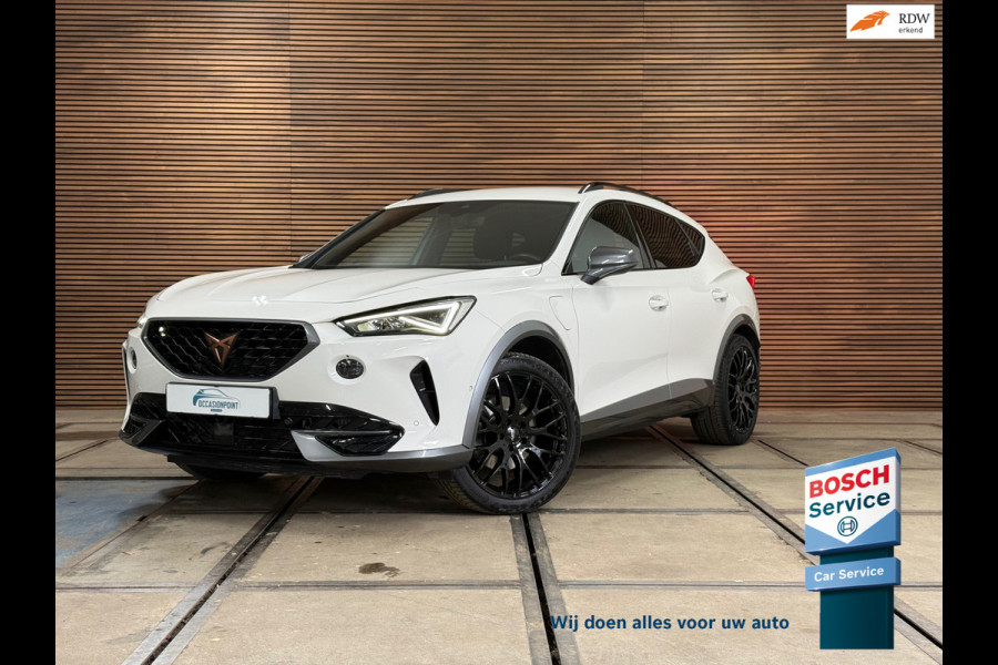 CUPRA Formentor 1.4 TSI e-Hybrid Essential | Half leder | 19' inch | Sfeerverlichting | Carplay | Navigatie | LED | Winterpakket