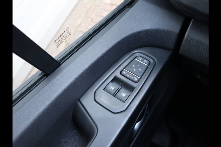 Renault Trafic 2.0 Blue dCi 150pk Euro 6 L2 Lang - Apple - Camera - Trekhaak