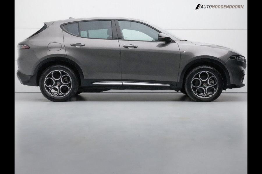 Alfa Romeo Tonale 1.3T PHEV Ti (SFEERVERLICHTING,ADAPTIVE CRUISE,360 CAMERA,KEYLESS,LED,DIGITAAL COCKPIT,CLIMATE,TOPCONDITIE)