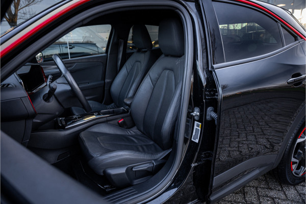 Opel Mokka Electric Level 4 50 kWh ** Leder ** Navigatie ** Trekhaak ** 18inch Rijbereik tot 457km (WLTP)