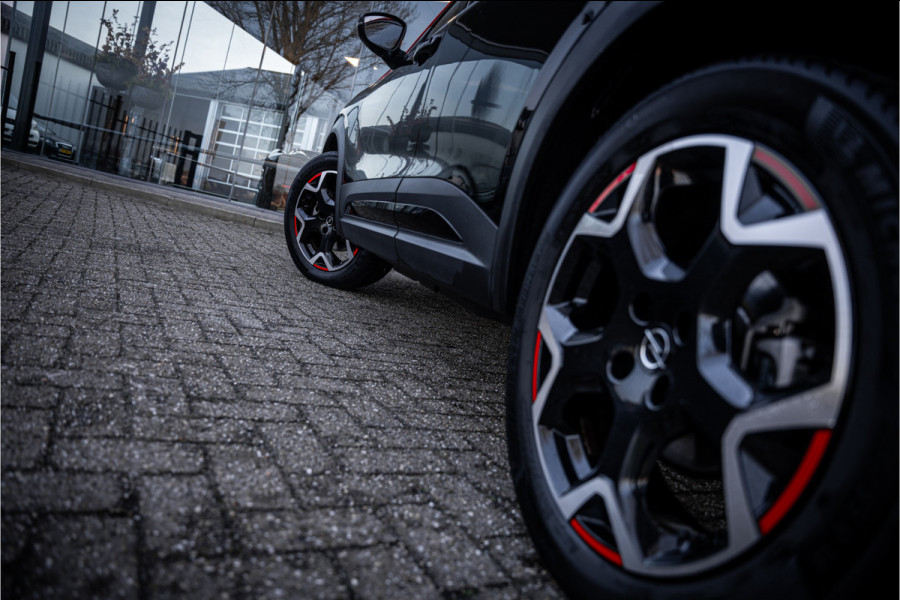 Opel Mokka Electric Level 4 50 kWh ** Leder ** Navigatie ** Trekhaak ** 18inch Rijbereik tot 457km (WLTP)