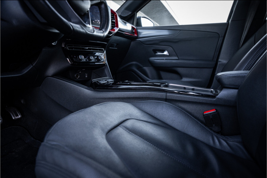 Opel Mokka Electric Level 4 50 kWh ** Leder ** Navigatie ** Trekhaak ** 18inch Rijbereik tot 457km (WLTP)