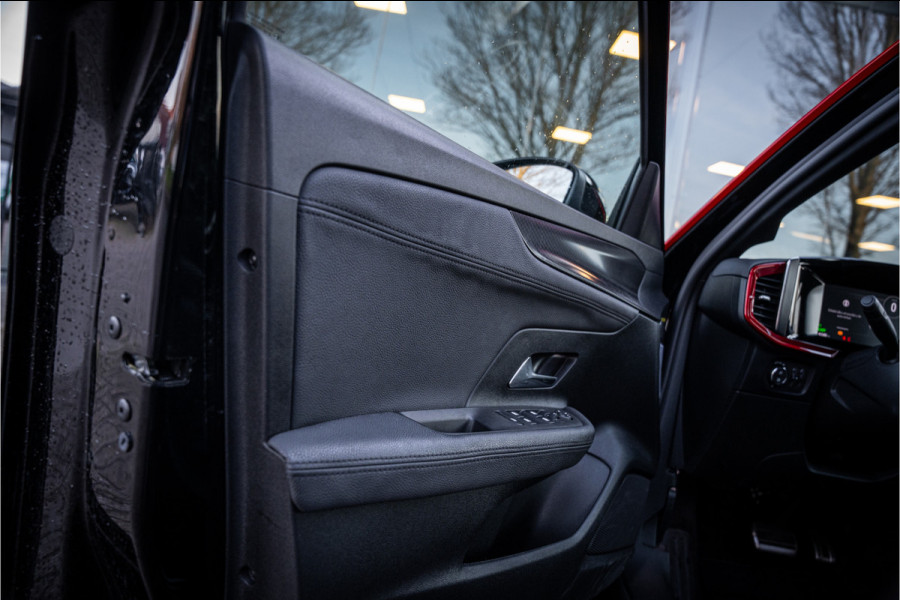 Opel Mokka Electric Level 4 50 kWh ** Leder ** Navigatie ** Trekhaak ** 18inch Rijbereik tot 457km (WLTP)
