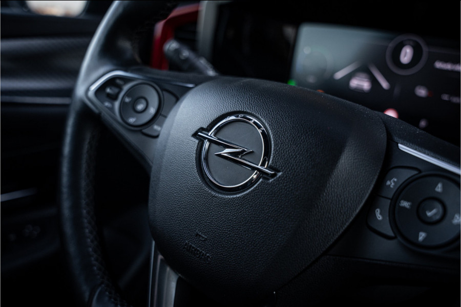 Opel Mokka Electric Level 4 50 kWh ** Leder ** Navigatie ** Trekhaak ** 18inch Rijbereik tot 457km (WLTP)