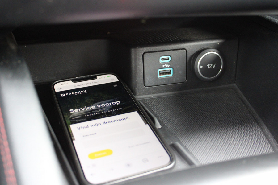 Ford Kuga 1.5 EcoBoost ST-Line X | Adaptieve cruise | BLIS | Camera | Trekhaak | Winterpack