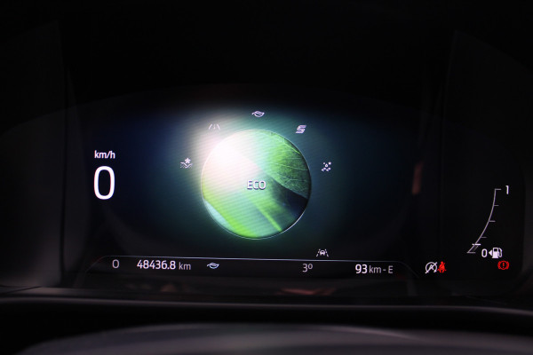 Ford Kuga 1.5 EcoBoost ST-Line X | Adaptieve cruise | BLIS | Camera | Trekhaak | Winterpack