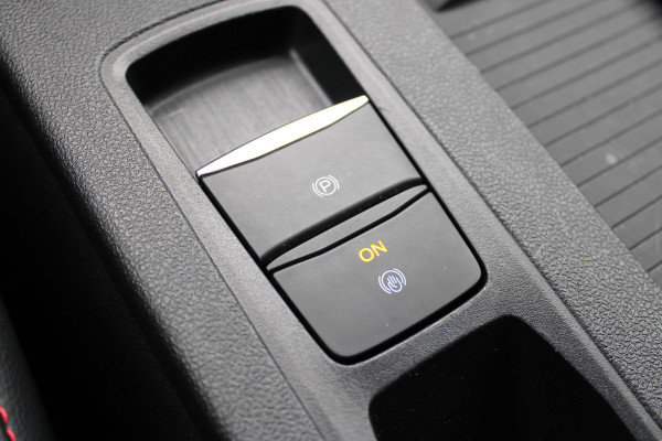 Ford Kuga 1.5 EcoBoost ST-Line X | Adaptieve cruise | BLIS | Camera | Trekhaak | Winterpack