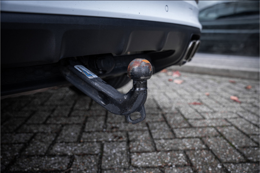 Porsche Cayenne 4.0 Turbo ** PCCB** Burmester ** Approved ** Panodak ** Trekhaak ** 18-weg Sportstoelen 4WS ** Adapt. Cruise ** Softclose ** NP 237K ** NAP ** NL auto!!