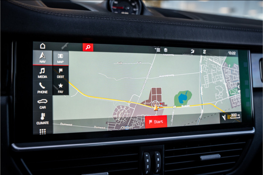 Porsche Cayenne 4.0 Turbo ** PCCB** Burmester ** Approved ** Panodak ** Trekhaak ** 18-weg Sportstoelen 4WS ** Adapt. Cruise ** Softclose ** NP 237K ** NAP ** NL auto!!