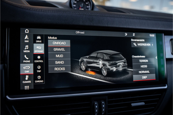 Porsche Cayenne 4.0 Turbo ** PCCB** Burmester ** Approved ** Panodak ** Trekhaak ** 18-weg Sportstoelen 4WS ** Adapt. Cruise ** Softclose ** NP 237K ** NAP ** NL auto!!