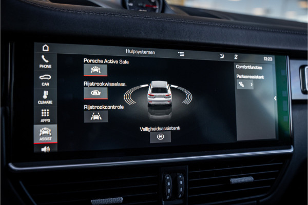 Porsche Cayenne 4.0 Turbo ** PCCB** Burmester ** Approved ** Panodak ** Trekhaak ** 18-weg Sportstoelen 4WS ** Adapt. Cruise ** Softclose ** NP 237K ** NAP ** NL auto!!