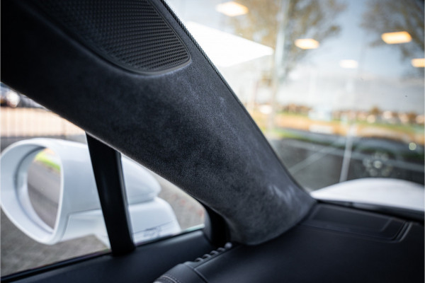 Porsche Cayenne 4.0 Turbo ** PCCB** Burmester ** Approved ** Panodak ** Trekhaak ** 18-weg Sportstoelen 4WS ** Adapt. Cruise ** Softclose ** NP 237K ** NAP ** NL auto!!