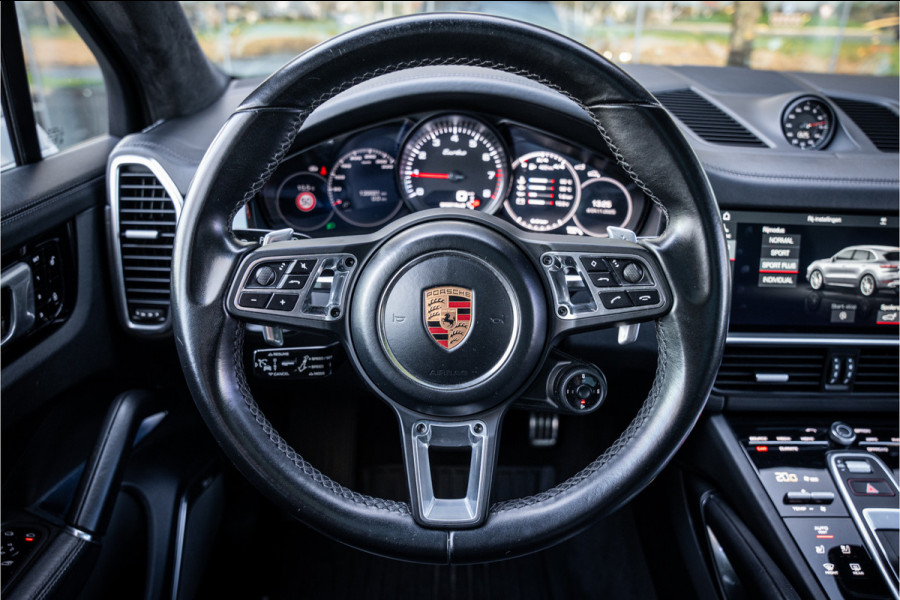 Porsche Cayenne 4.0 Turbo ** PCCB** Burmester ** Approved ** Panodak ** Trekhaak ** 18-weg Sportstoelen 4WS ** Adapt. Cruise ** Softclose ** NP 237K ** NAP ** NL auto!!