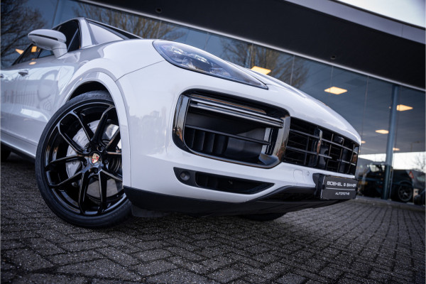 Porsche Cayenne 4.0 Turbo ** PCCB** Burmester ** Approved ** Panodak ** Trekhaak ** 18-weg Sportstoelen 4WS ** Adapt. Cruise ** Softclose ** NP 237K ** NAP ** NL auto!!