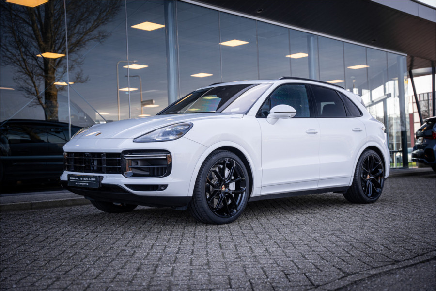 Porsche Cayenne 4.0 Turbo ** PCCB** Burmester ** Approved ** Panodak ** Trekhaak ** 18-weg Sportstoelen 4WS ** Adapt. Cruise ** Softclose ** NP 237K ** NAP ** NL auto!!