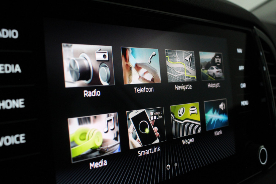 Škoda Karoq 1.0 TSI Business Edition > Camera/Navi/Comfort-pakket/keyless...