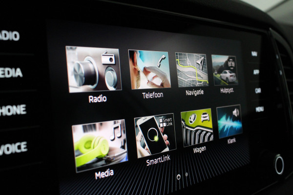 Škoda Karoq 1.0 TSI Business Edition > Camera/Navi/Comfort-pakket/keyless...