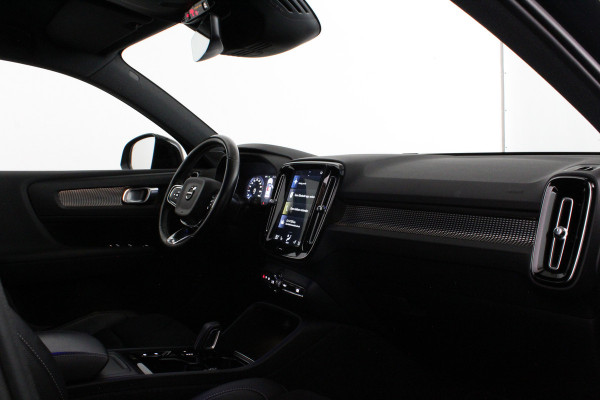 Volvo XC40 1.5 T3 R-Design > 163pk/Trekhaak (Afnb)/20 inch/ all season banden