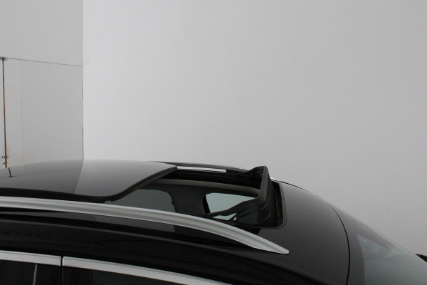 Volkswagen T-Roc 1.0 TSI Style Panorama.schuif/Camera/Adapt.cruise/18 inch...