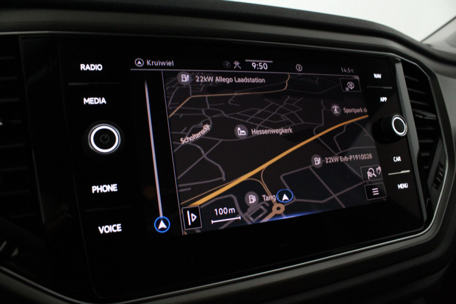 Volkswagen T-Roc 1.0 TSI Style Panorama.schuif/Camera/Adapt.cruise/18 inch...