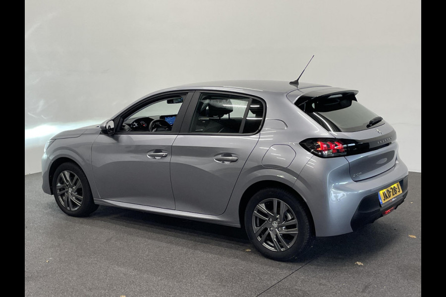 Peugeot 208 1.2 PureTech 100pk Active Pack | Navigatie | Apple Carplay/Android Auto | Parkeersensoren achter | Cruise Control | Airco | Lichtmetalen velgen