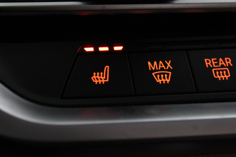 BMW 3 Serie 330e High Executive 292pk/Cognac Leer/Memory/Schuifdak/Luxury Line/ kleur MINERALGRAU/Achteruitrijcamera