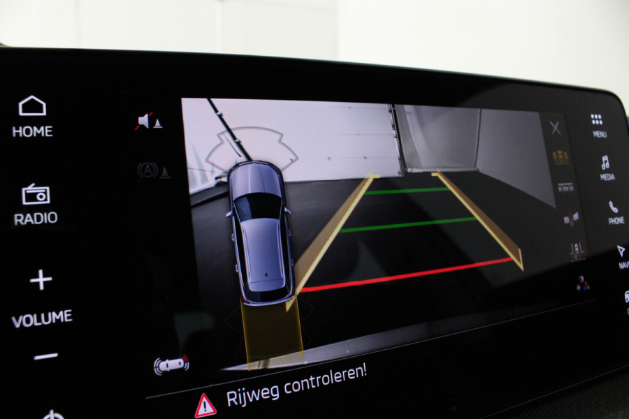 Škoda Kamiq 1.0 TSI Selection Camera/Keyless/Graphite Grey/parkeersensoren