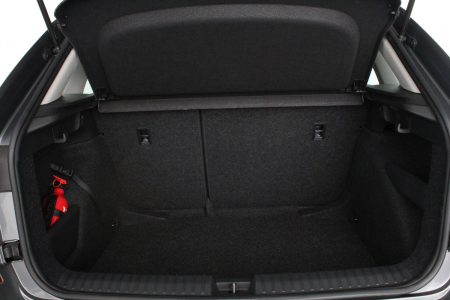 Škoda Kamiq 1.0 TSI Selection Camera/Keyless/Graphite Grey/parkeersensoren