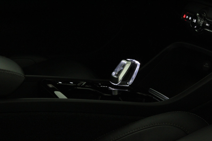 Volvo XC40 1.5 T5 Recharge Ultimate Bright Pano.schuif/Leer/Memory/Harman Kardon