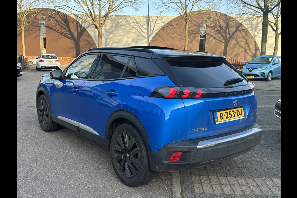 Peugeot e-2008 EV GT Pack 50 kWh SOH 90% | 3-Fase boordlader | Warmtepomp | Open Panoramadak | Camera | Stoelverwarming | Adaptieve Cruise Control | Full Option | Dealeronderhouden | Inclusief 12 mnd BOVAG garantie |