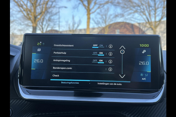 Peugeot e-2008 EV GT Pack 50 kWh SOH 90% | 3-Fase boordlader | Warmtepomp | Open Panoramadak | Camera | Stoelverwarming | Adaptieve Cruise Control | Full Option | Dealeronderhouden | Inclusief 12 mnd BOVAG garantie |