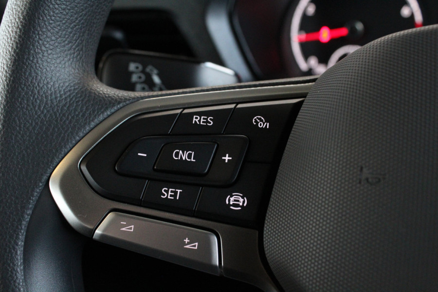 Volkswagen Caddy Cargo 1.5 TSI Trend ( Benzine ) parkeersensor/cruise control