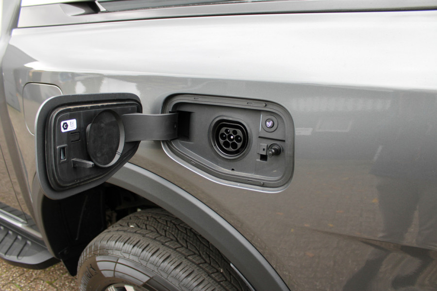 Ford Ranger 2.3 Double Cab PHEV Wildtrak Nieuw | B&O | Trekhaak | Elektr. Rolhoes | BLIS | Adaptieve cruise