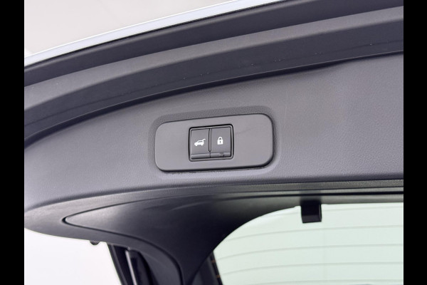 Nissan QASHQAI 1.3 MHEV Xtronic N-Connecta 1.3 MHEV Xtronic N-Connecta | FABRIEKSGARANTIE| PANO| VOORRUITVERWARMING| STOEL + STUUR VERWARMING| 360 CAMERA| DODE HOEK| HEAD-UP| ELEK. ACHTERKLEP