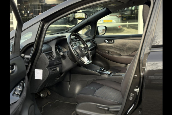 Nissan Leaf N-Connecta 40 kWh (SoH 90%!) | Navi, Carplay/Android, 360camera, ACC, Stoel+Stuur+Achterbankverw. |