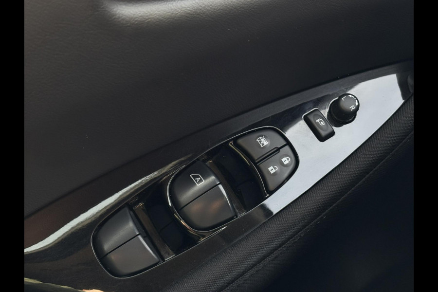 Nissan Leaf N-Connecta 40 kWh (SoH 90%!) | Navi, Carplay/Android, 360camera, ACC, Stoel+Stuur+Achterbankverw. |