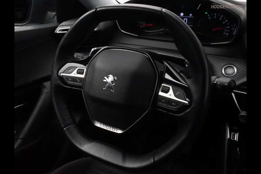 Peugeot 2008 1.2 PureTech Active Pack Sport (APPLE CARPLAY,CRUISE,LED,PARKEERSENSOREN,CLIMATE,LM-VELGEN,SPORTSTOELEN,NIEUWE APK)