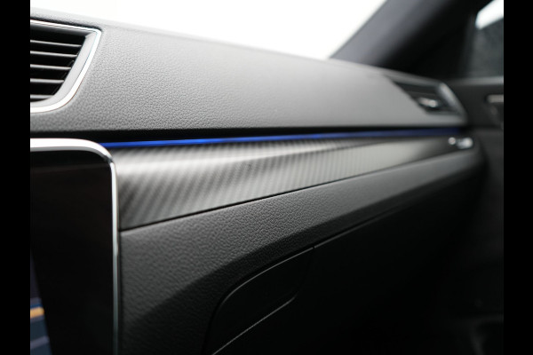 Škoda Superb Combi 1.4 TSI iV Sportline Business Plug In Hybrid 218pk Dealer O.H. PHEV | Trekhaak Af Fabriek | Panodak | Adaptive Cruise | 360 Camera | Alcantara Sportstoelen Memory & Verwarmd | Apple Carplay | Keyless | Blis | Virtual | Navigatie | DAB |