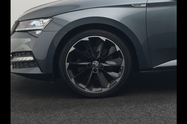 Škoda Superb Combi 1.4 TSI iV Sportline Business Plug In Hybrid 218pk Dealer O.H. PHEV | Trekhaak Af Fabriek | Panodak | Adaptive Cruise | 360 Camera | Alcantara Sportstoelen Memory & Verwarmd | Apple Carplay | Keyless | Blis | Virtual | Navigatie | DAB |