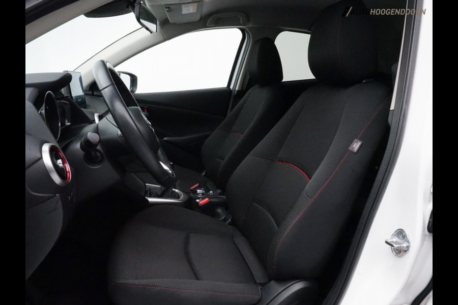Mazda 2 1.5 Skyactiv-G Sportive (CAMERA,CRUISE,APPLE CARPLAY,SPORTSTOELEN,KEYLESS,AIRCO,LM-VELGEN,LED VERLICHTING,TOPCONDITIE)