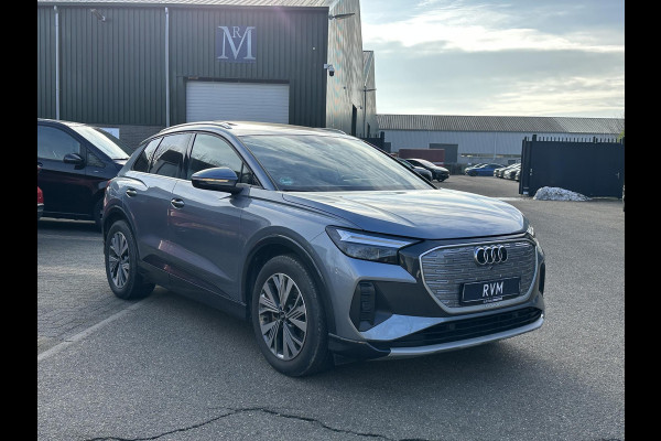 Audi Q4 e-tron 40 Launch edition Advanced Plus 77 kWh SOH 92% | S-Line interieur | Panoramadak | Stoelverwarming | Elektrische achterklep | Luxe bekleding | Rijklaar met 12 mnd BOVAG garantie
