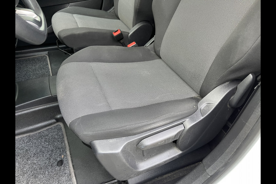 Citroën Berlingo 1.5 BlueHDI Club automaat / € 11.950 marge / lease vanaf € 201 / euro 6 diesel / airco / cruise / navigatie / camera / lichtmetalen velgen / pdc achter !