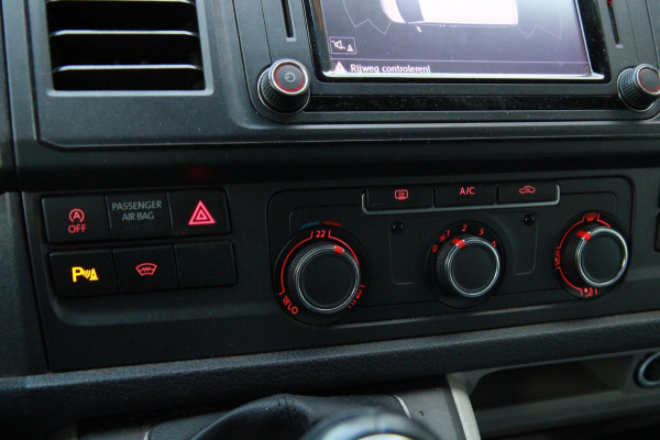 Volkswagen Transporter 2.0 TDI 102PK L1H1 Highline / Rondom glas / Multi stuur / Navi