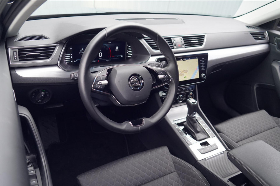 Škoda Superb Combi 1.5 TSI ACT Business Edition / NL-Auto / 48dkm NAP / Navi / Incl. BTW / Memory Seat